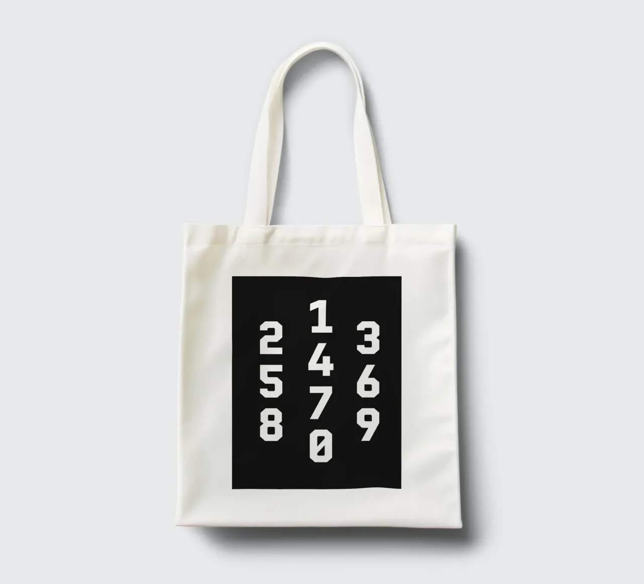 Typography Numbers #3 borsa in juta da kathrinmay