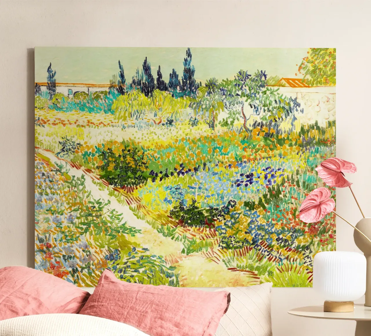 Garten in Arles - Vincent van Gogh: Leinwand mit Schattenfugenrahmen von Van Gogh Prints