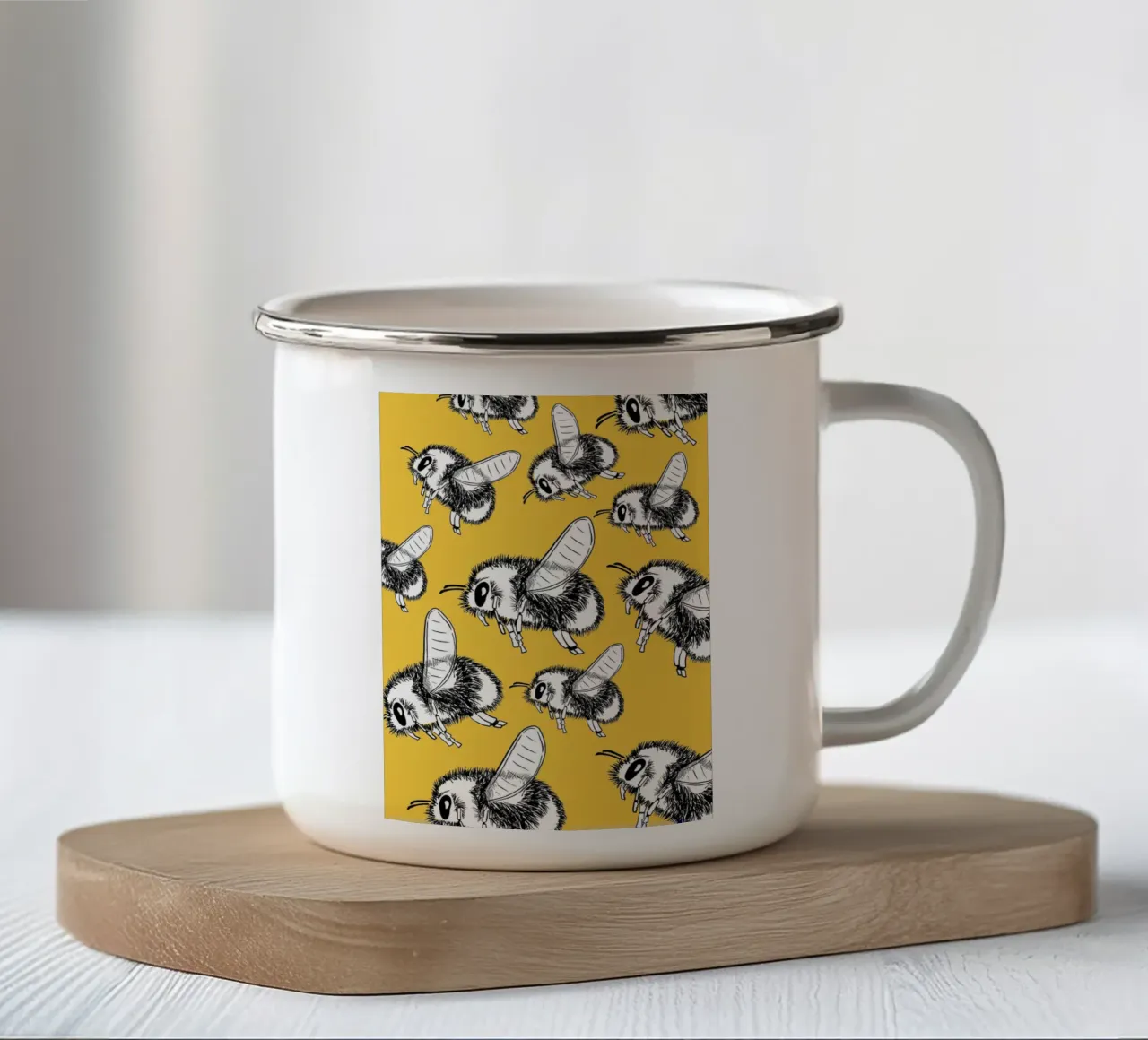 So many retro bees tazza in smalto da BAINAI