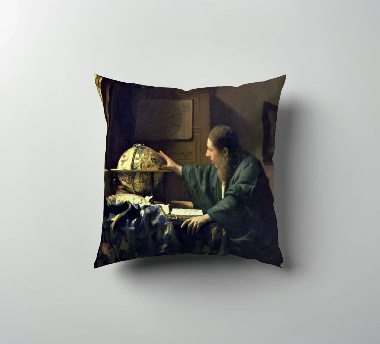 L'astronomo - Johannes Vermeer (1668 circa) cuscino da Classic Art Prints
