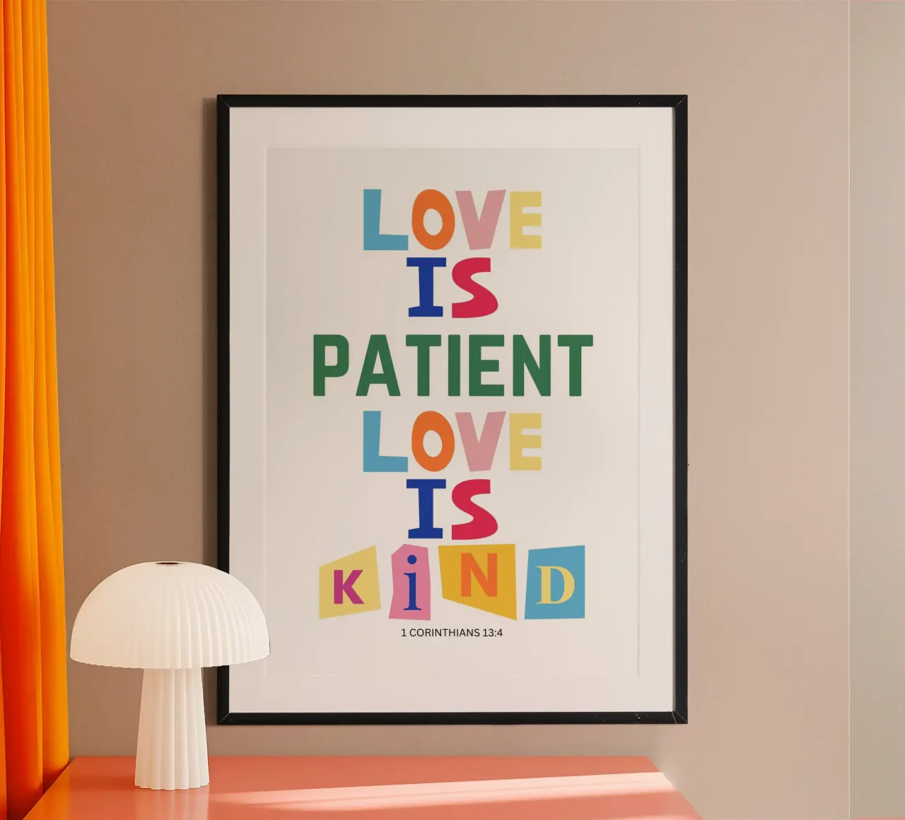 L'amore è paziente e gentile - Poster colorato con versetti biblici poster da vintagepod