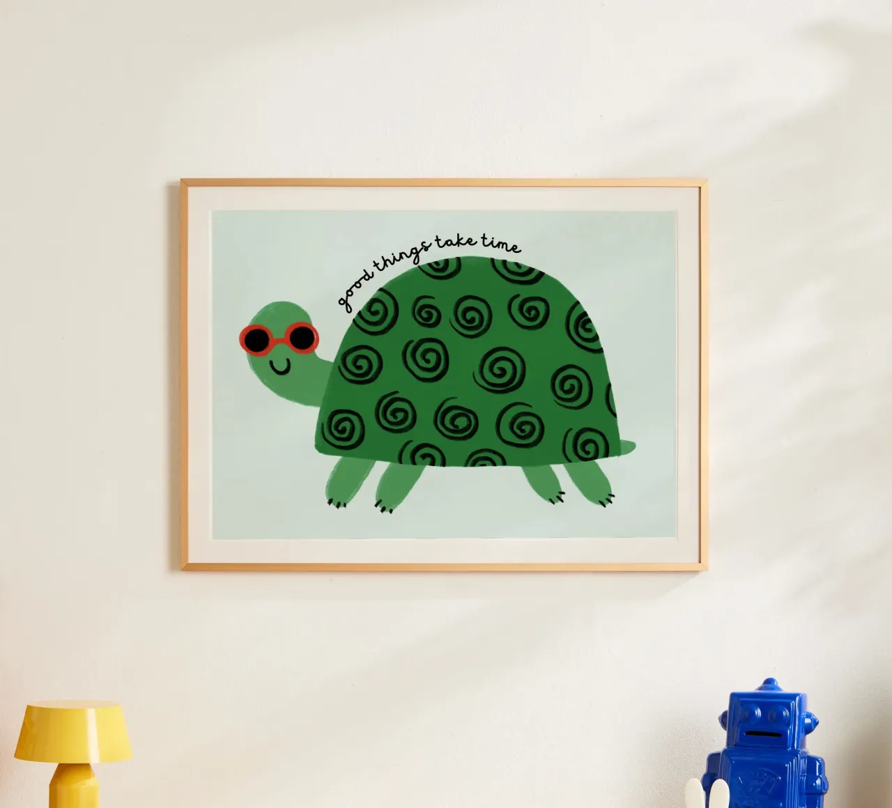Poster "Le cose belle richiedono tempo" di una simpatica tartaruga poster con telaio in legno da vintagepod