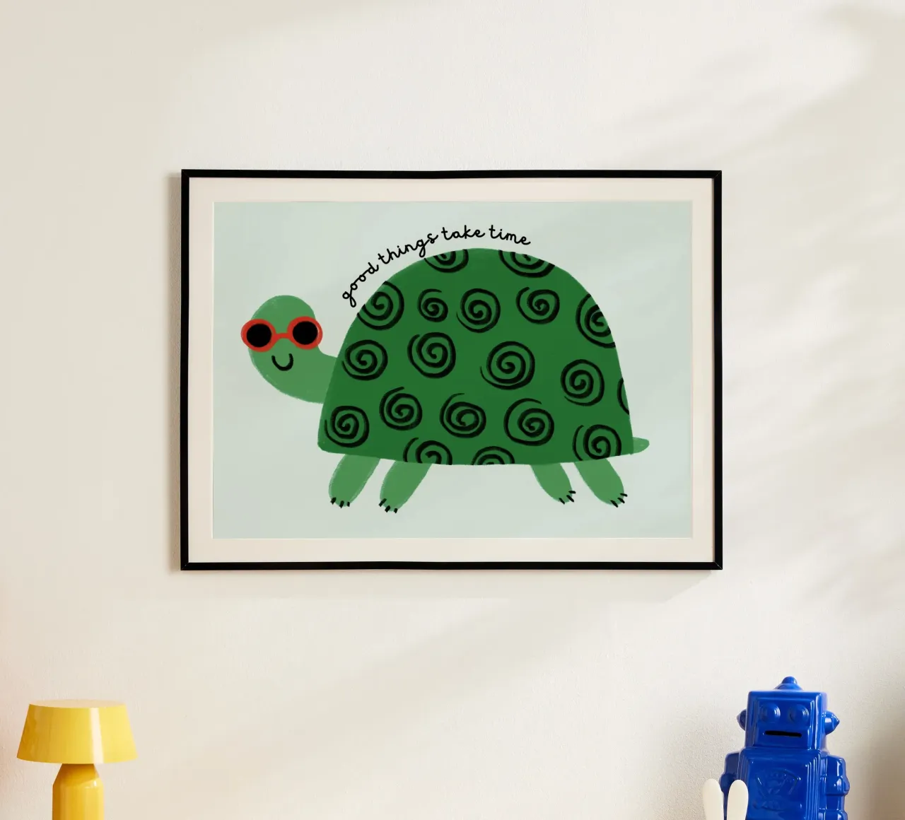 Poster "Le cose belle richiedono tempo" di una simpatica tartaruga poster con telaio in legno da vintagepod