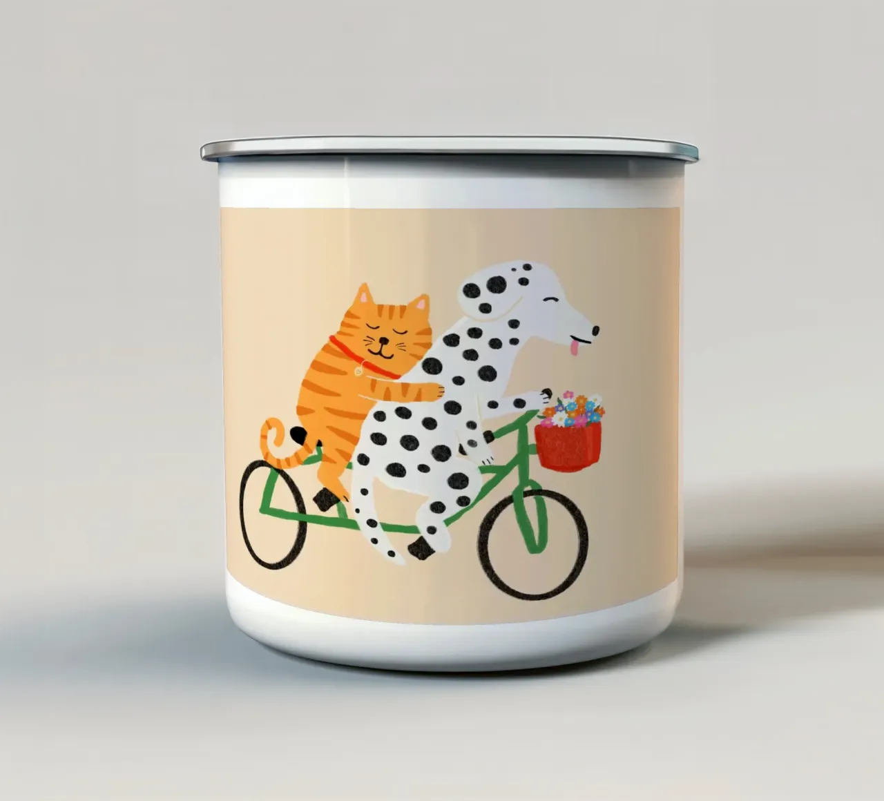 Poster sull'amicizia tra cane e gatto in bicicletta tazza in smalto da vintagepod
