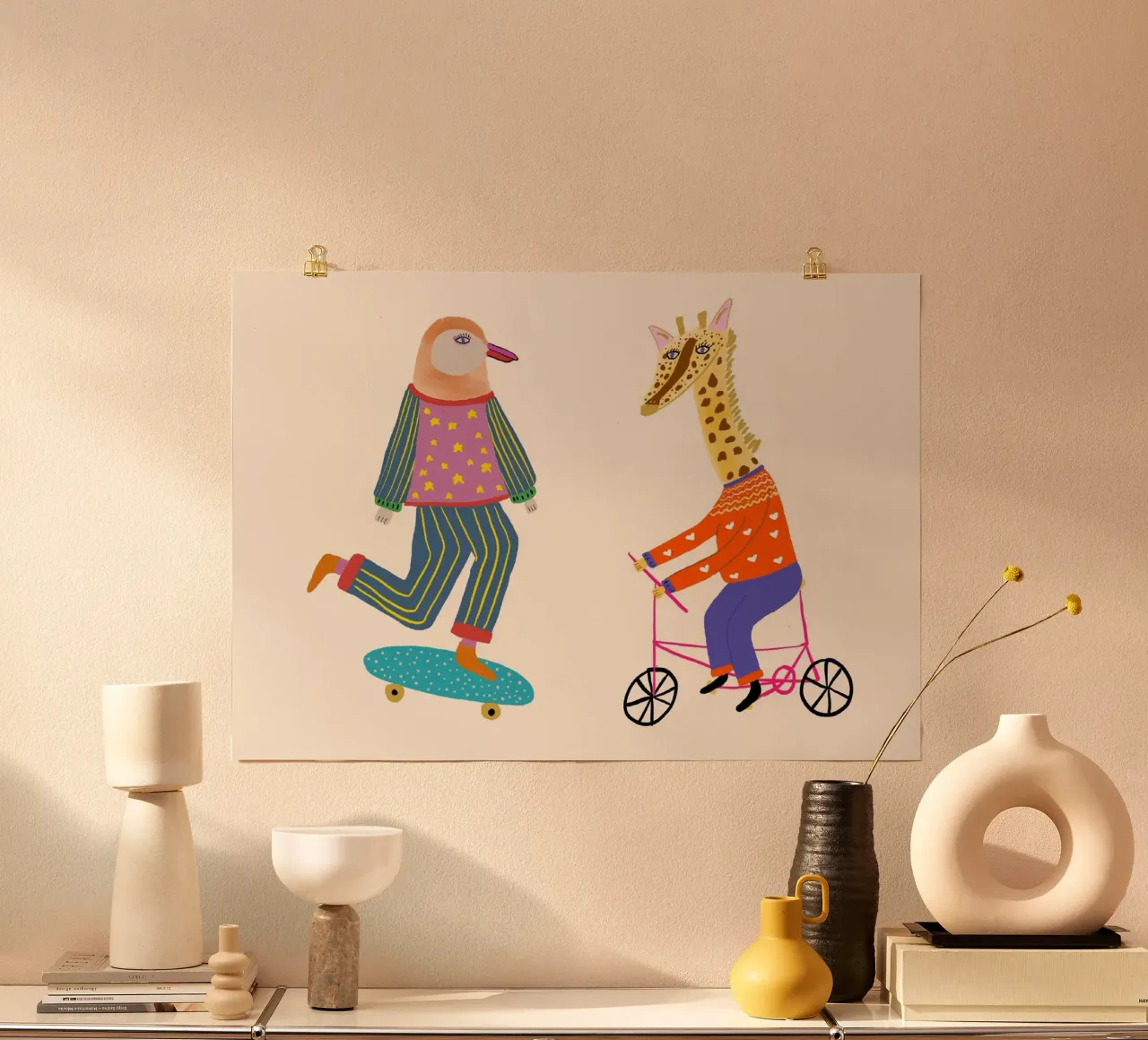 Pinguino e giraffa in bici sullo skateboard poster da vintagepod