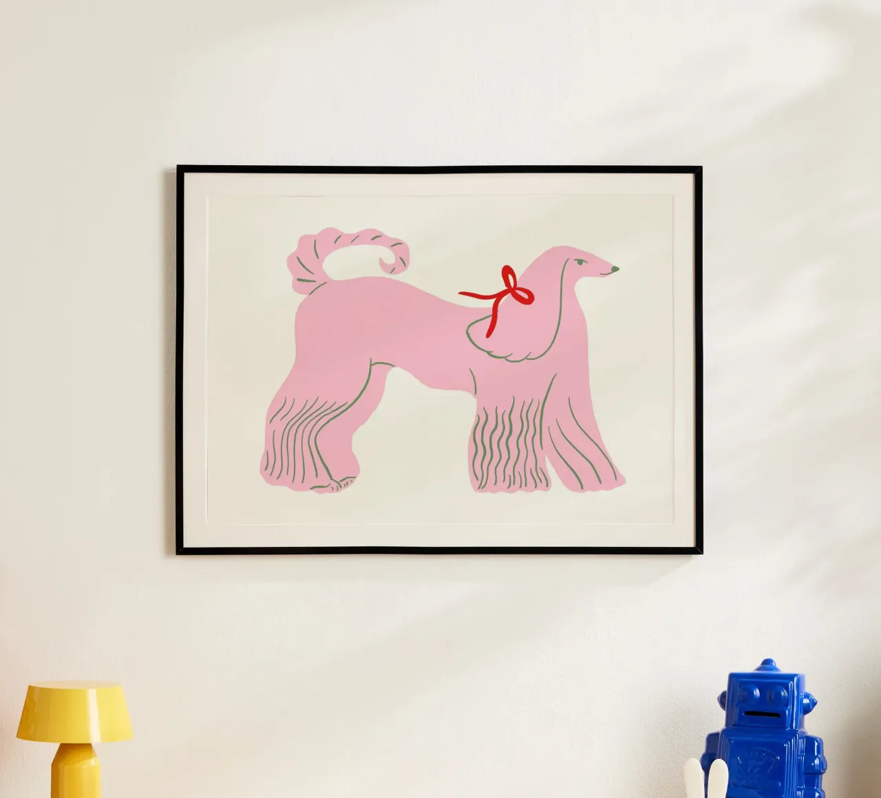 Poster con fiocco rosso e mastino afgano rosa poster con telaio in plastica da vintagepod