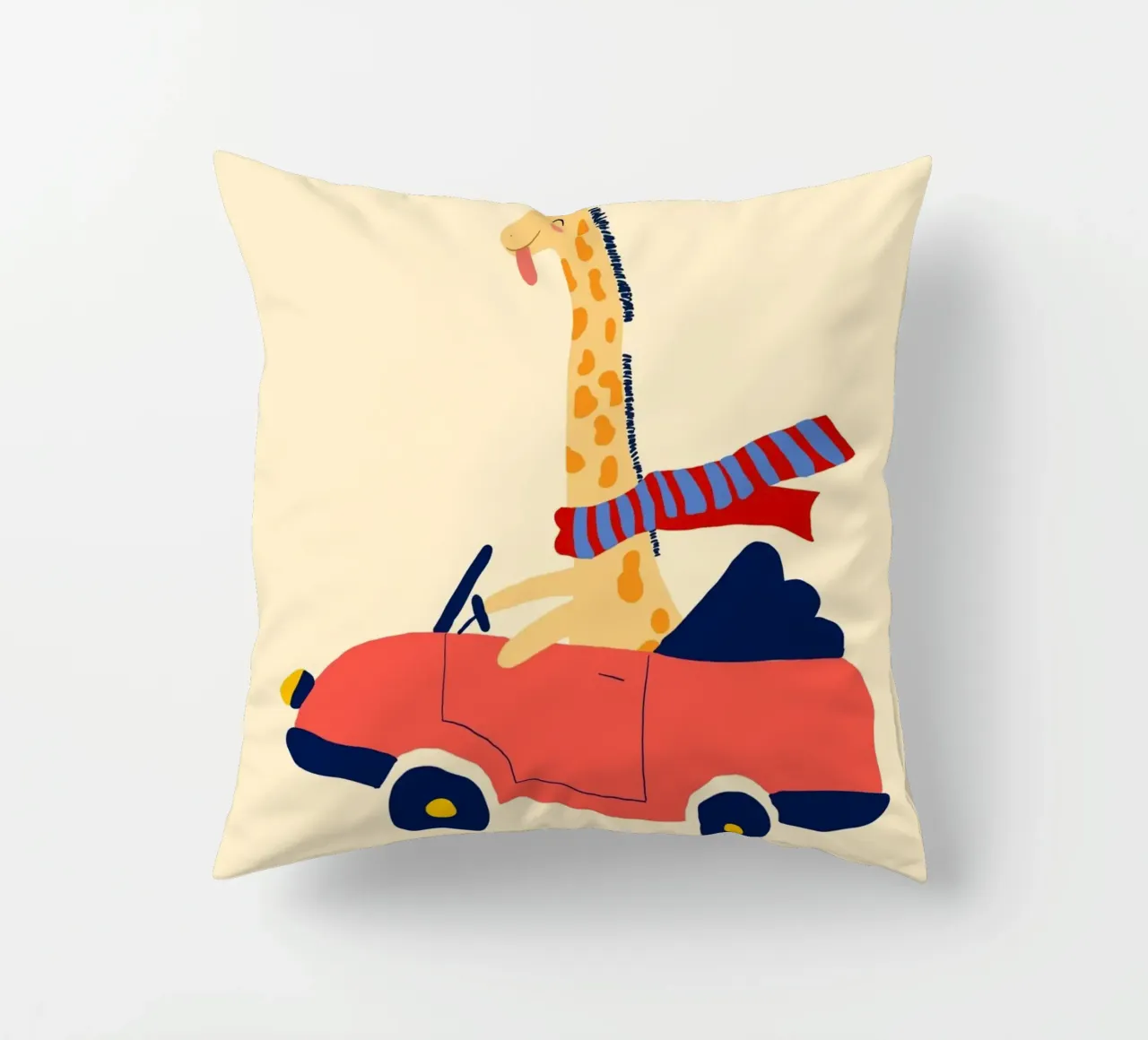 Simpatica giraffa in auto con sciarpa cuscino da vintagepod
