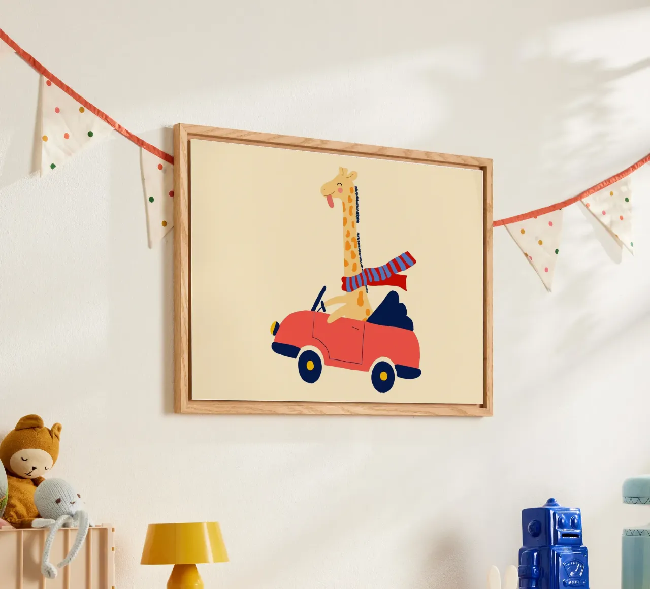 Simpatica giraffa in auto con sciarpa plexiglass da vintagepod