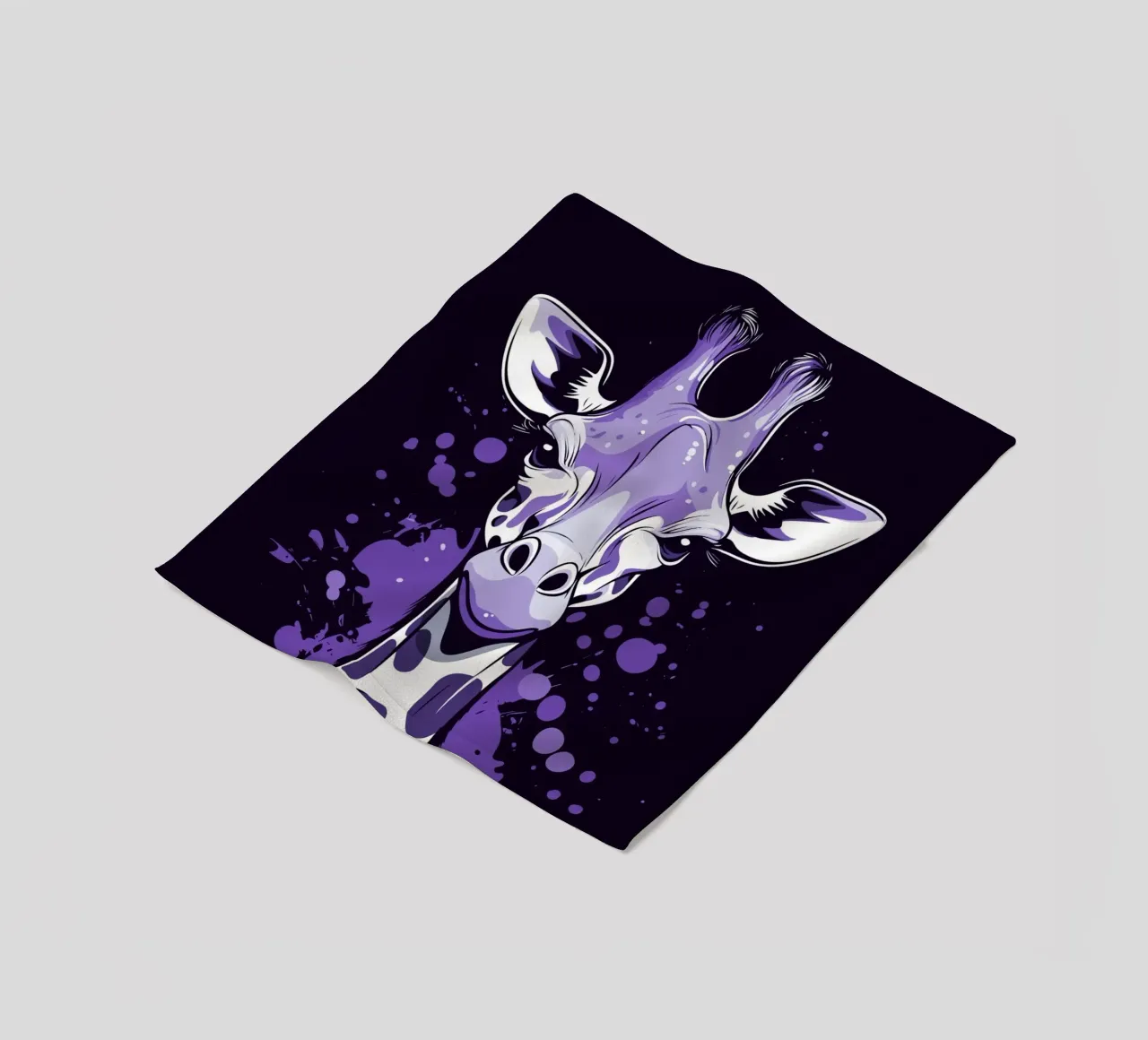 Giraffa viola in stile pop art splatter coperta in pile da pixelbull - medieval art and more