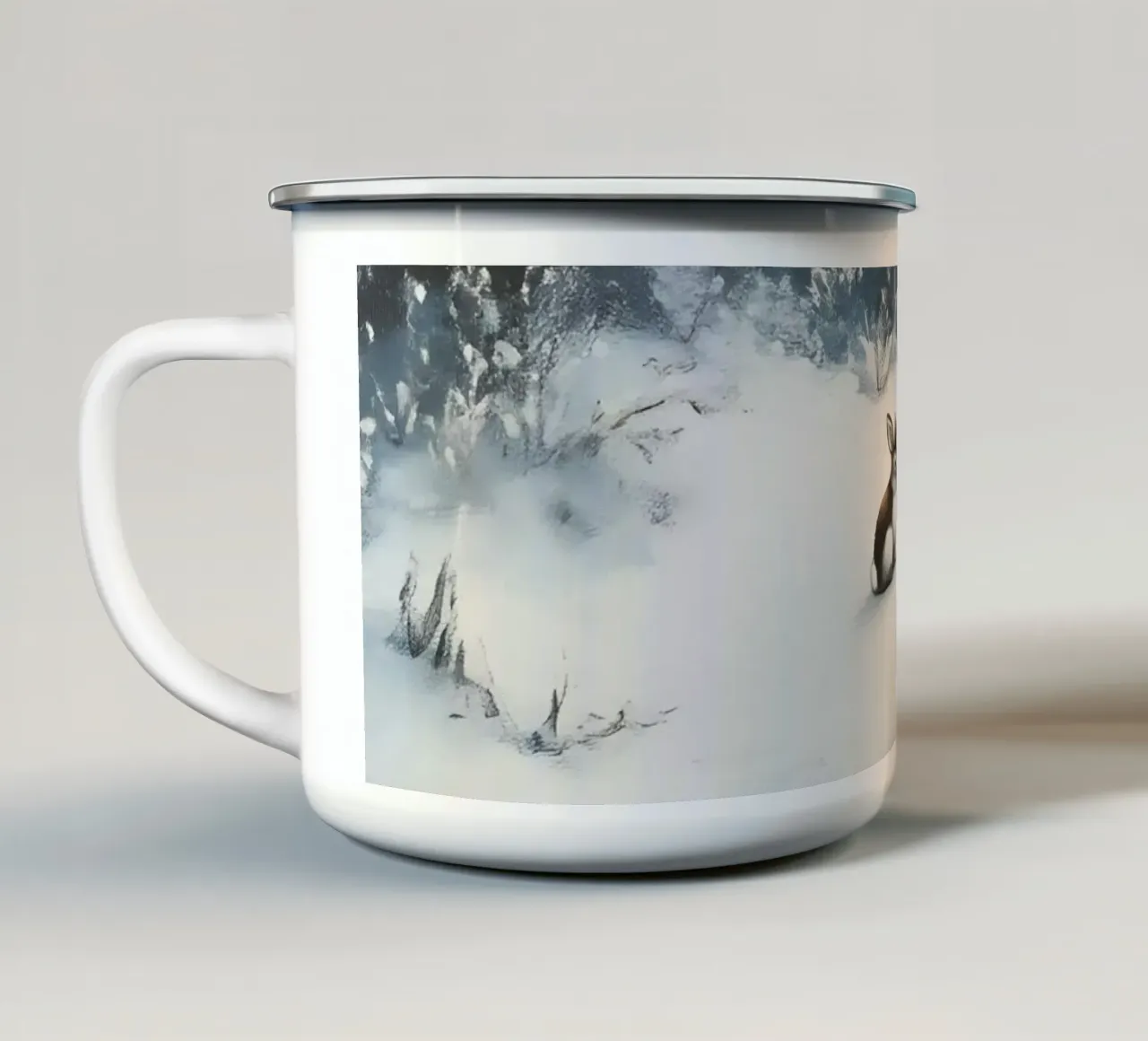 Poster invernale con lepri in una foresta innevata tazza in smalto da Studio Vibe