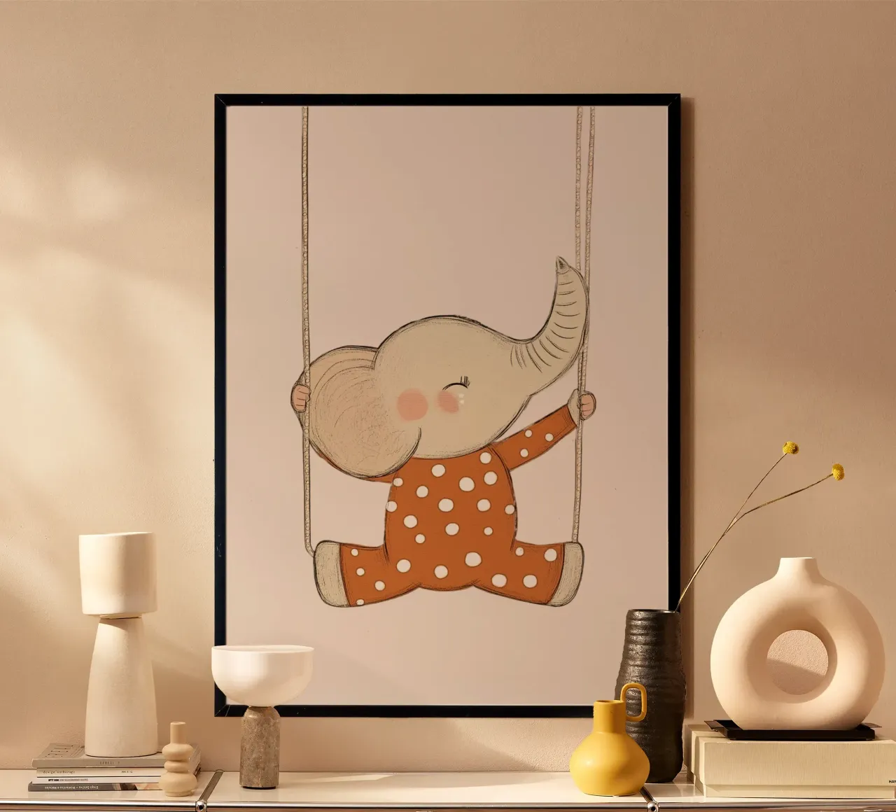 Poster per la cameretta con un simpatico elefante sull'altalena poster con telaio in alluminio da vintagepod