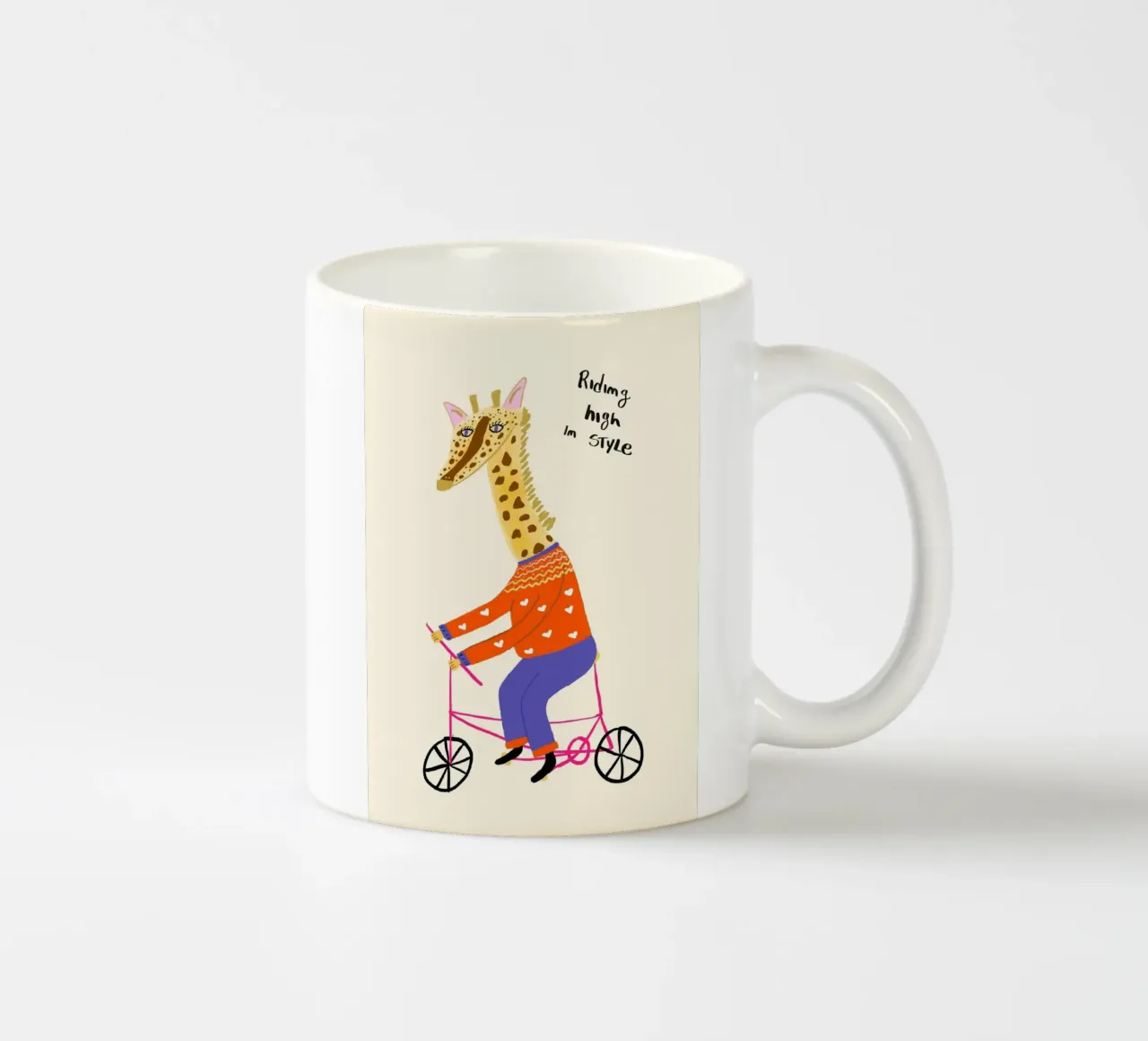 Giraffa in bicicletta: "In alto con stile". tazza in ceramica da vintagepod
