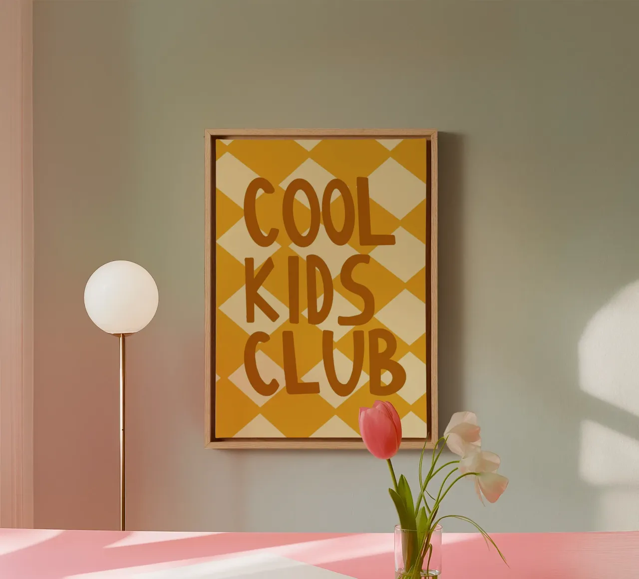Poster tipografico retrò "Cool Kids Club" per la camera dei bambini tela con Cornice a cassetta da vintagepod