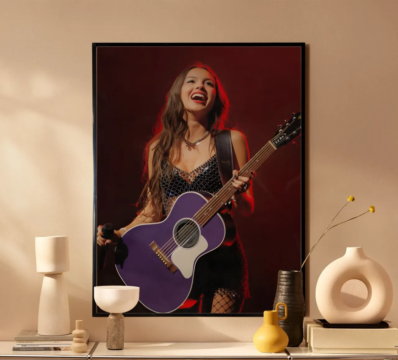 Olivia Rodrigo poster con telaio in plastica da Low poly art