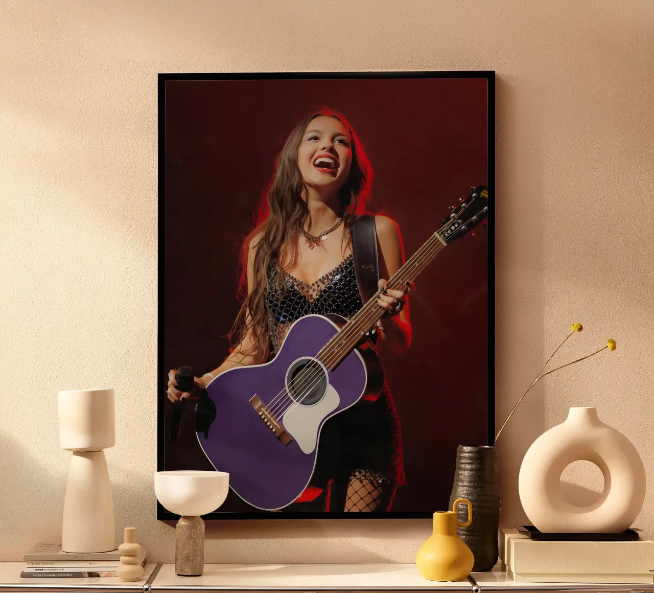 Olivia Rodrigo poster con telaio in plastica da Low poly art