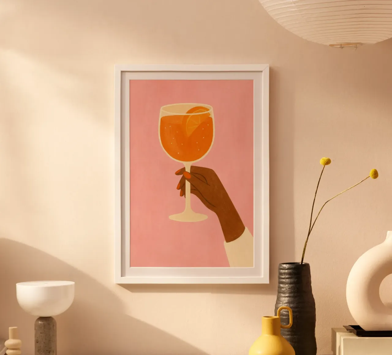 Sorso di vibrazioni arancioni poster con telaio in alluminio da PurePeachStudio