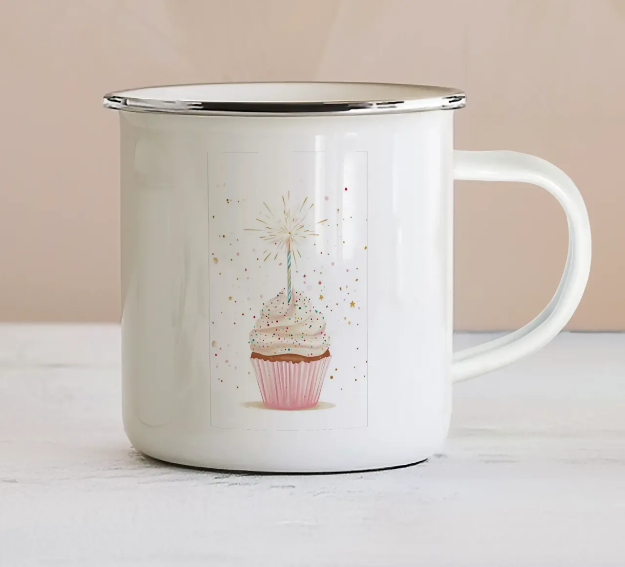 Verjaardag Cupcake met Sparkler Digitale Kunstdruk emaille mok van vintagepod