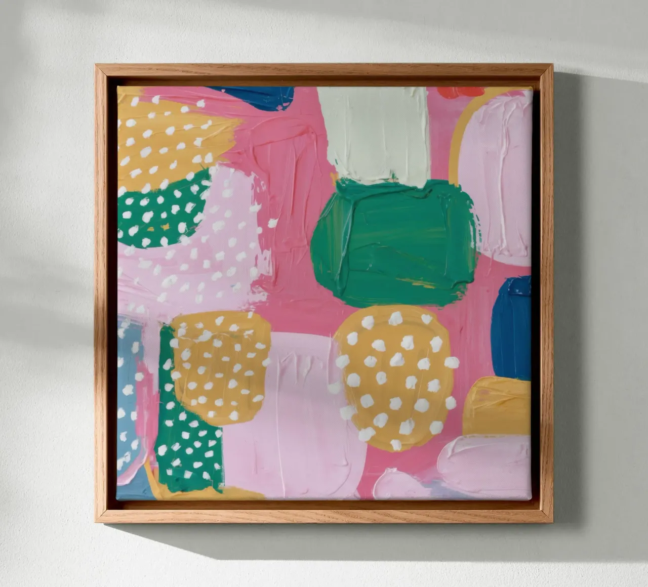Verspieltes abstraktes Patchwork Leinwand mit Schattenfugenrahmen von Echo Saber