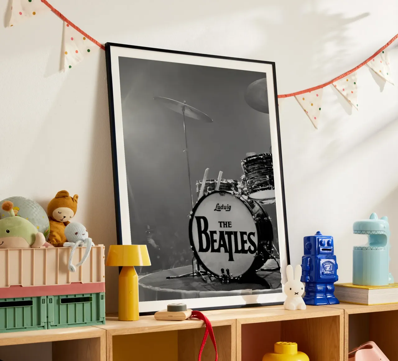The Beatles Drum poster con telaio in legno da Musadad Shop