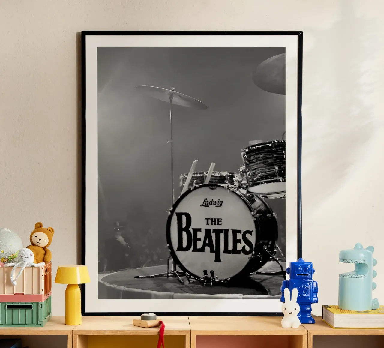 The Beatles Drum poster con telaio in legno da Musadad Shop
