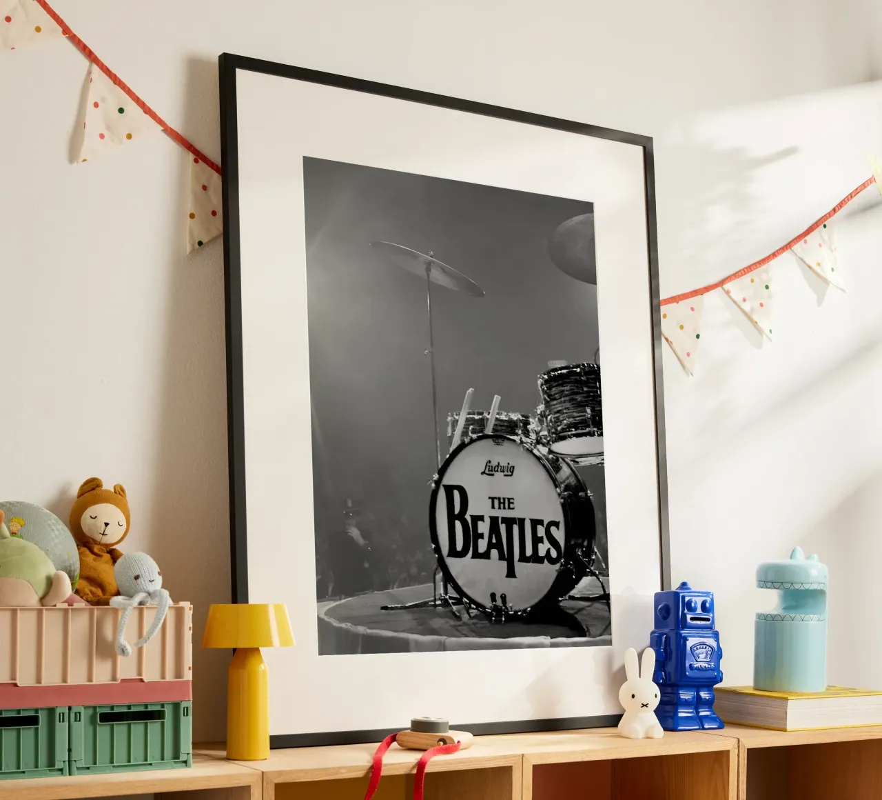The Beatles Drum poster con telaio in legno da Musadad Shop