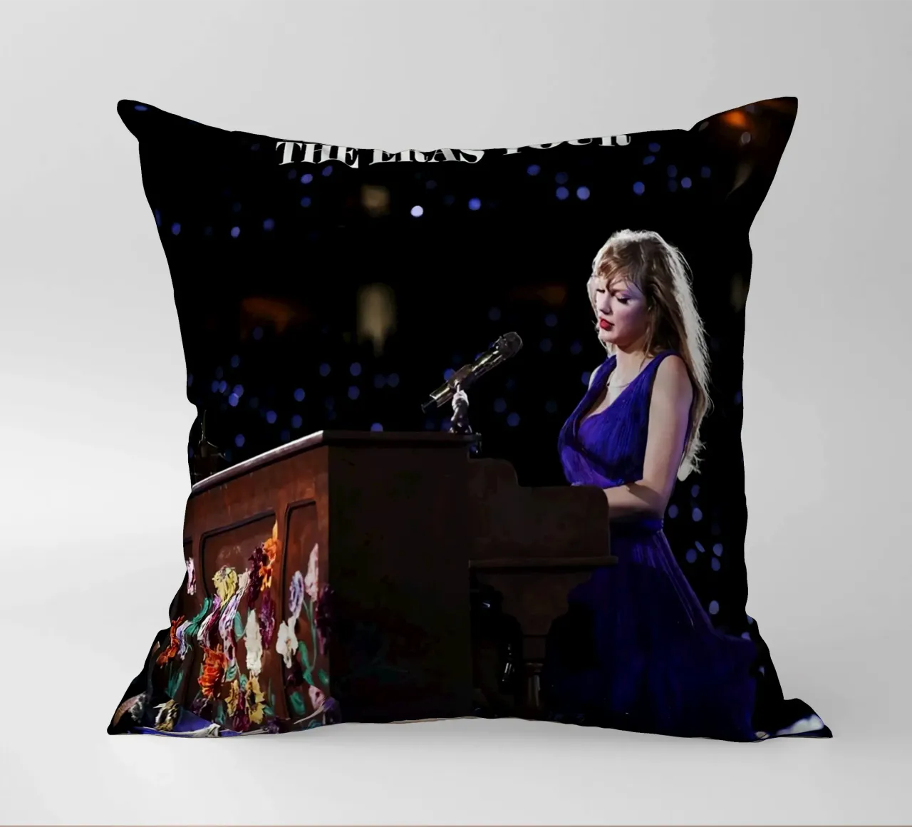 Taylor Swift cuscino da Musadad Shop