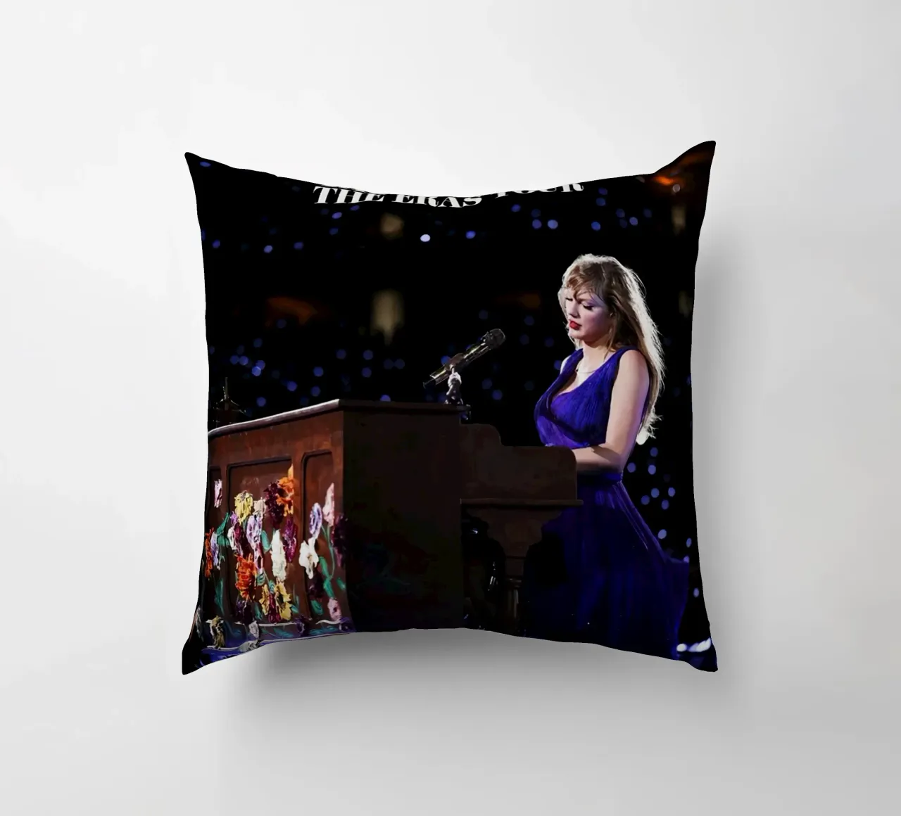 Taylor Swift cuscino da Musadad Shop