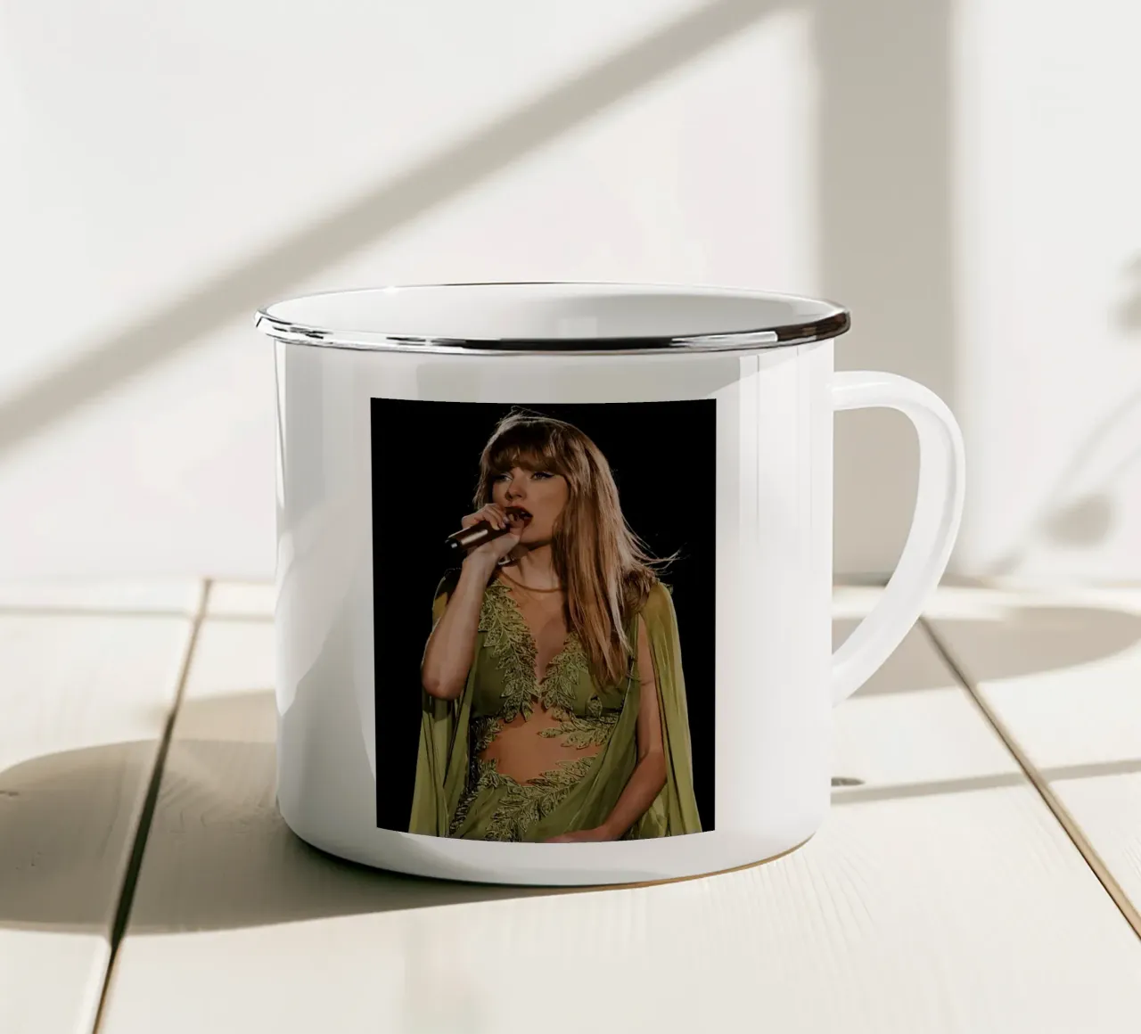 Taylor Swift tazza in smalto da Musadad Shop