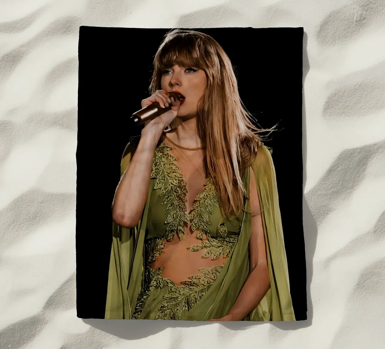 Taylor Swift telo mare da Musadad Shop