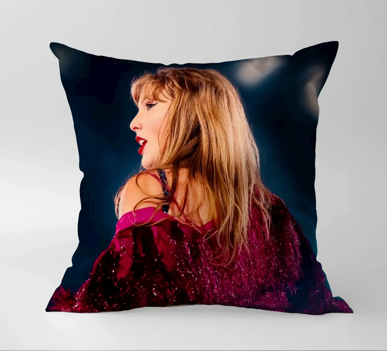 Taylor Swift cuscino da Musadad Shop