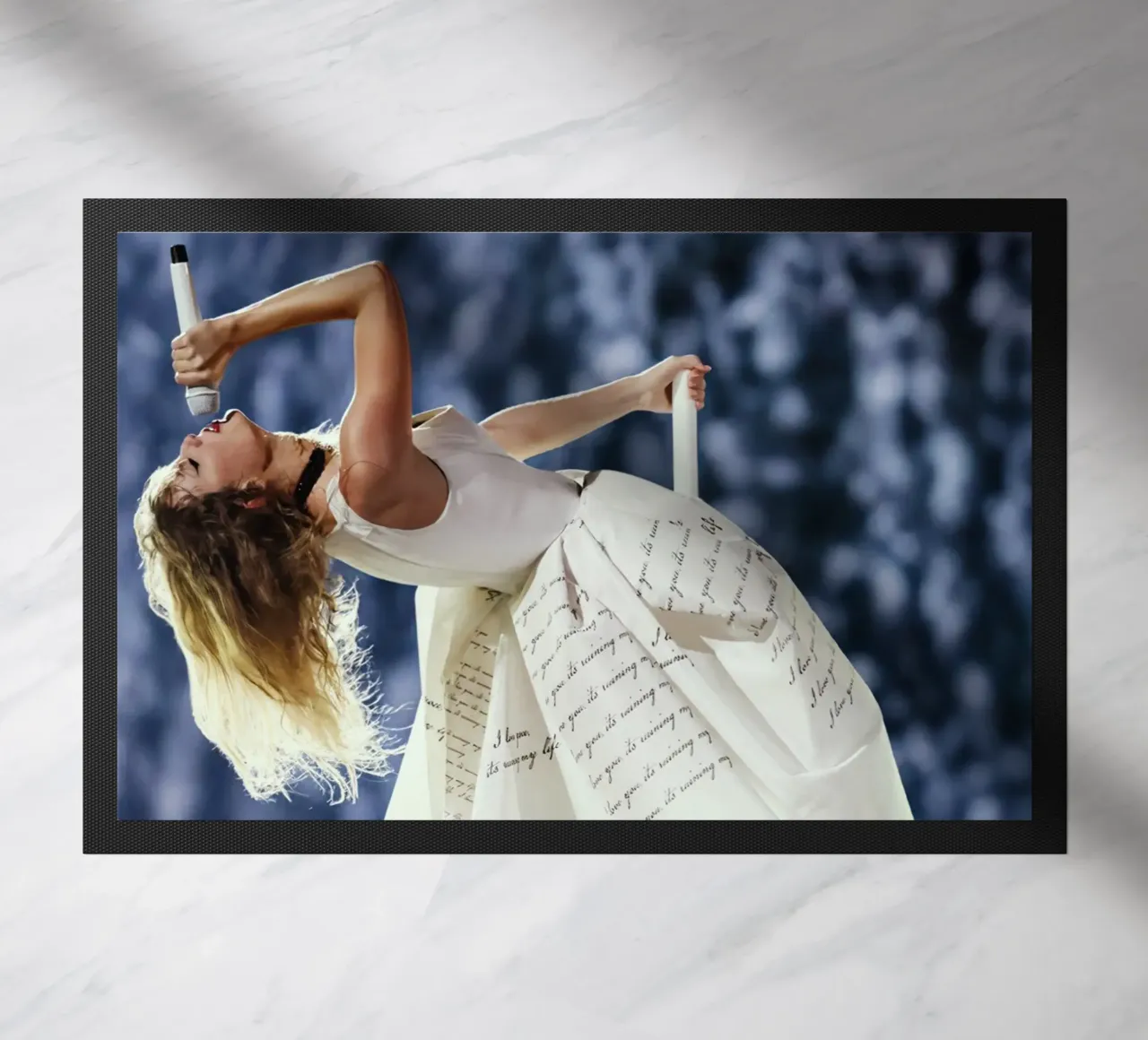 Taylor Swift zerbino da Musadad Shop