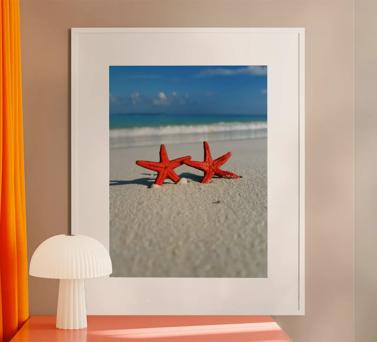 Stelle rosse parallele poster con telaio in plastica da Nature's Palette