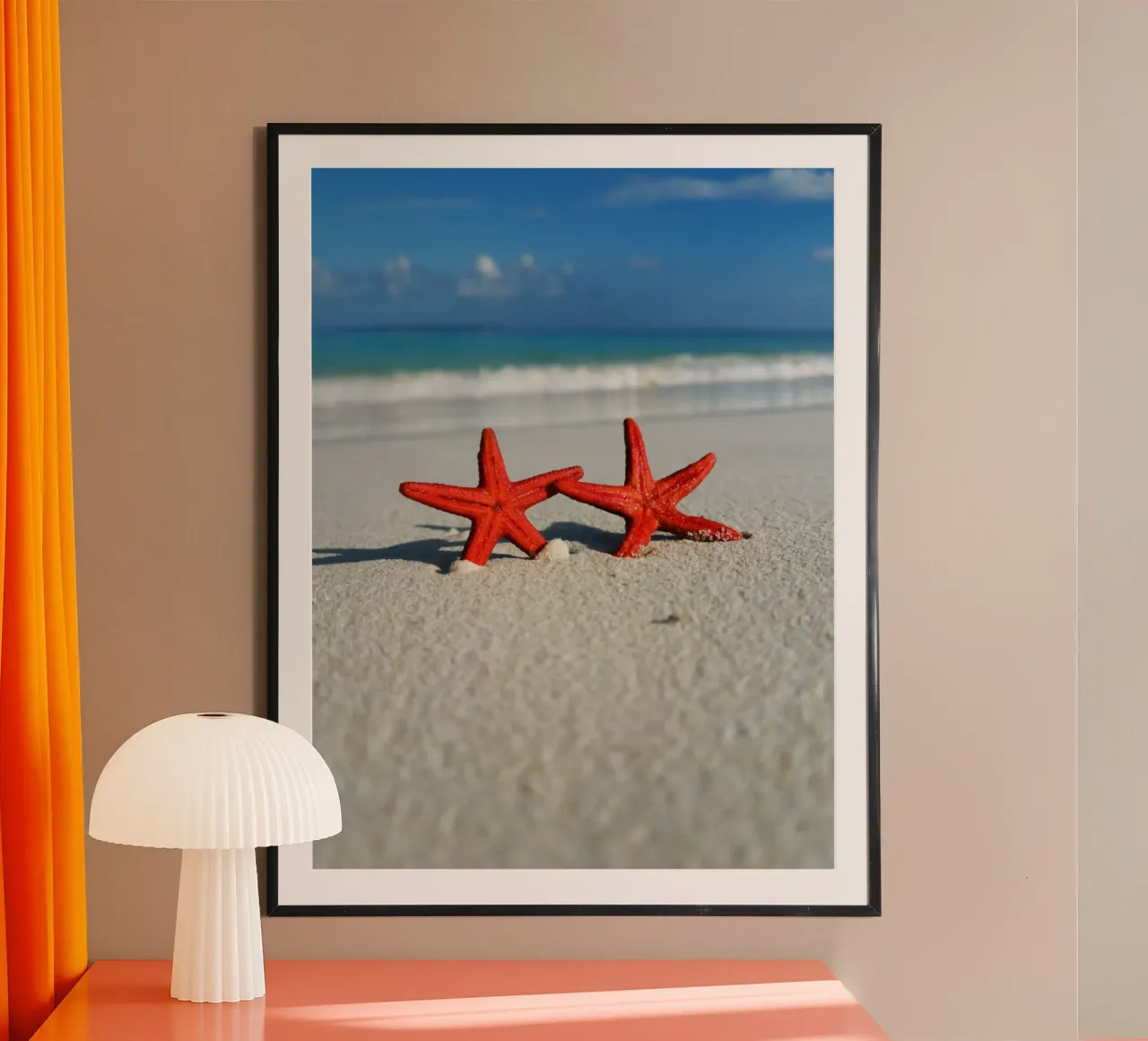 Stelle rosse parallele poster con telaio in plastica da Nature's Palette