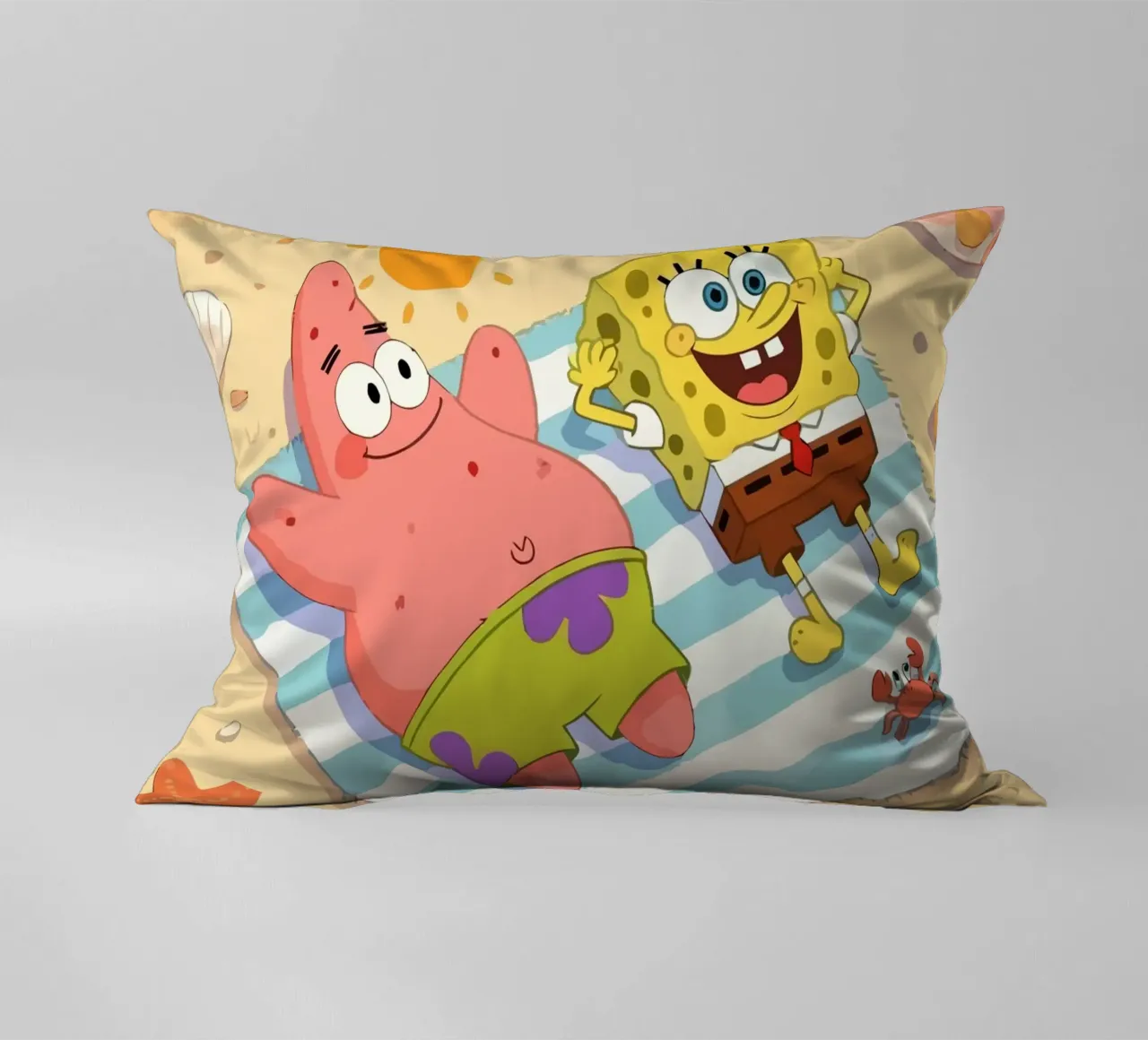 Spongebob and Patrick relaxing on the beach cuscino da Dumery Art