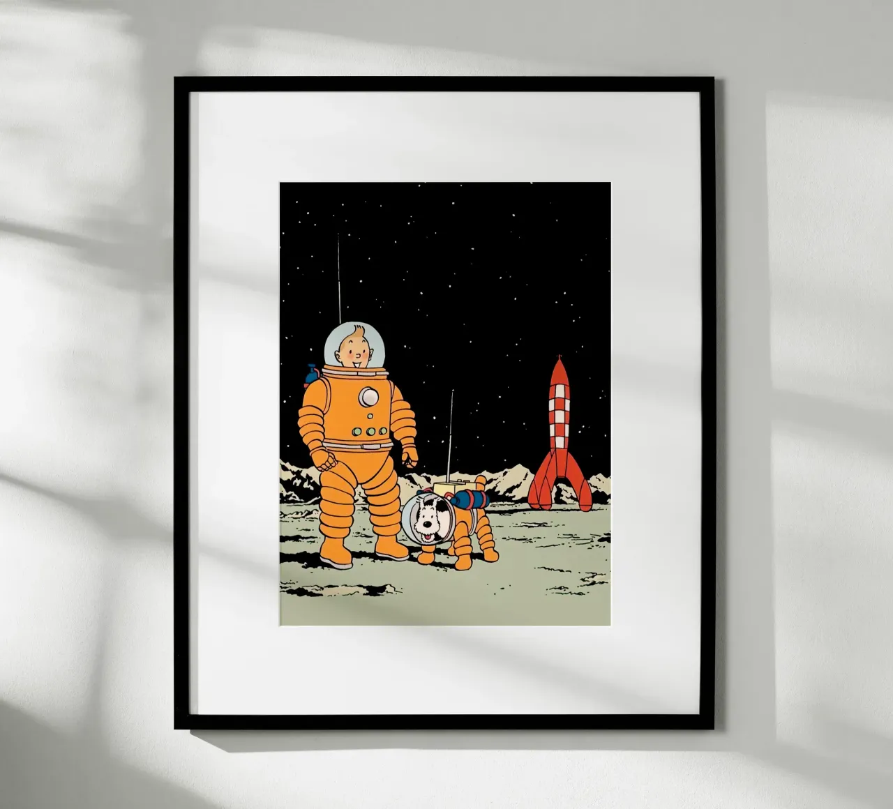 Tin Tin the astronaut and his dog on the moon poster con telaio in alluminio da Dumery Art