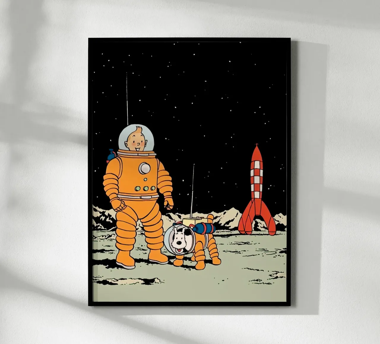 Tin Tin the astronaut and his dog on the moon poster con telaio in alluminio da Dumery Art