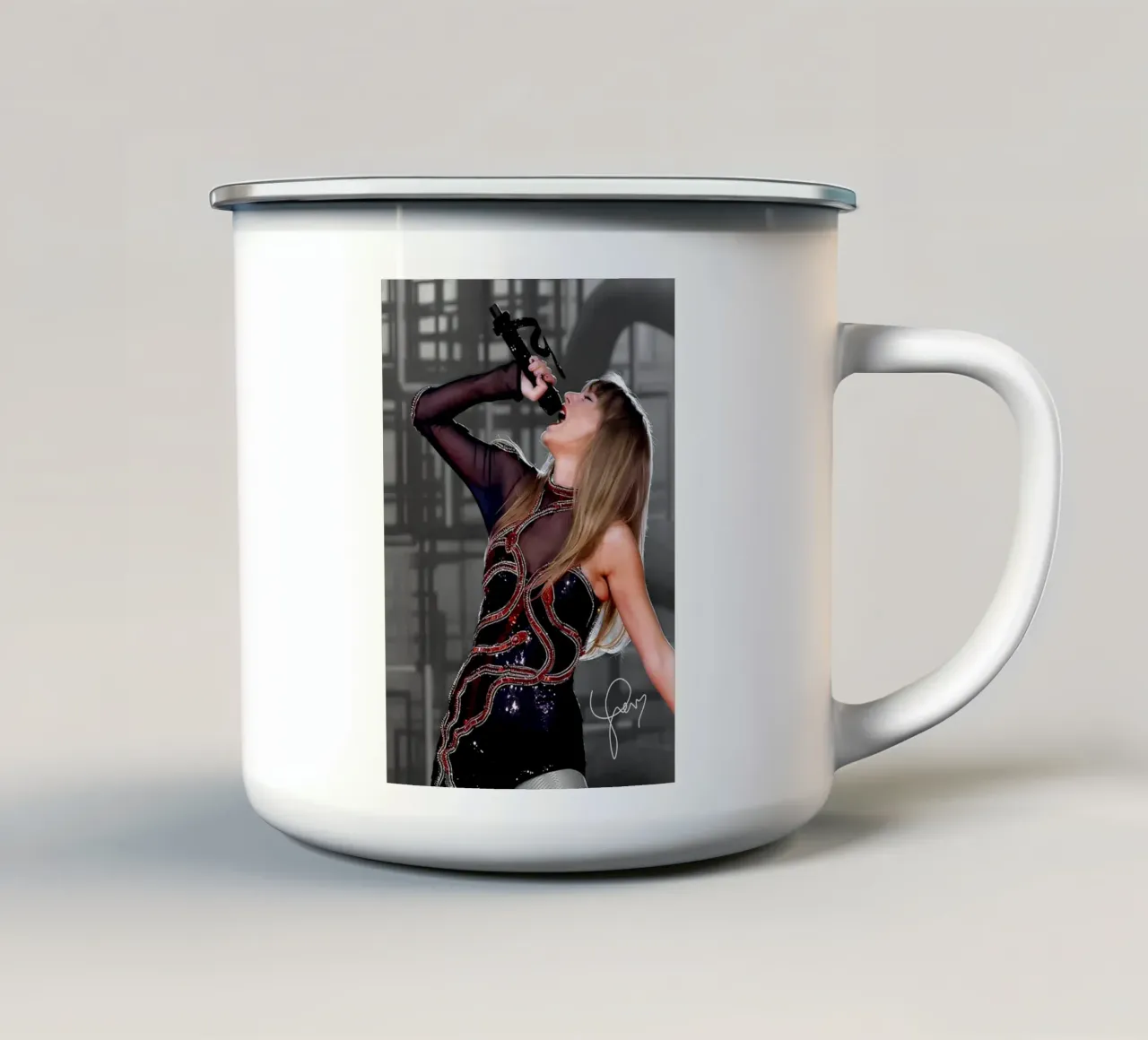 La fantastica Taylor Swift tazza in smalto da shiners
