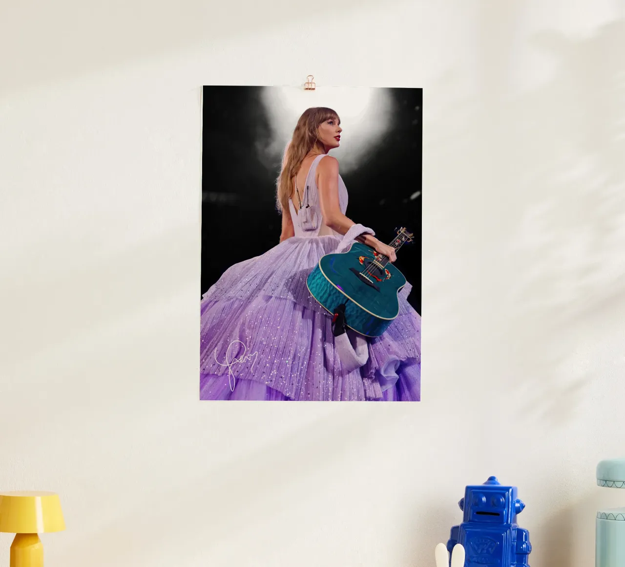 La regina Taylor Swift poster con telaio in plastica da shiners