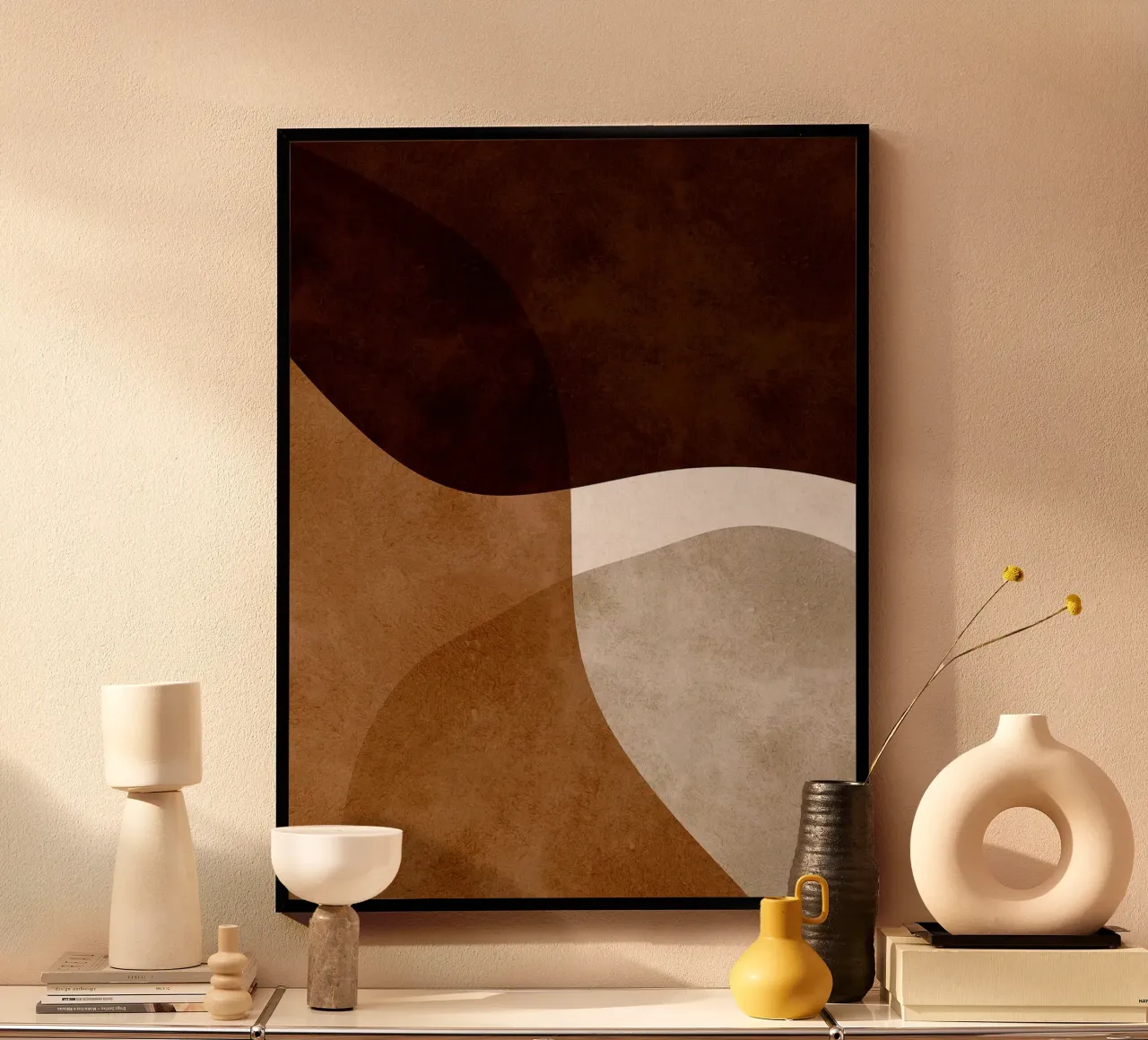 Arte astratta in bianco e marrone poster con telaio in plastica da Leon Franke