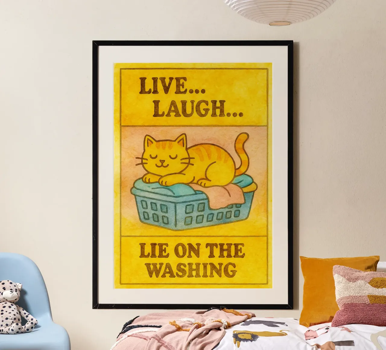 divertente gatto pigro vivere ridere sdraiarsi sul bucato poster da tanabaroo