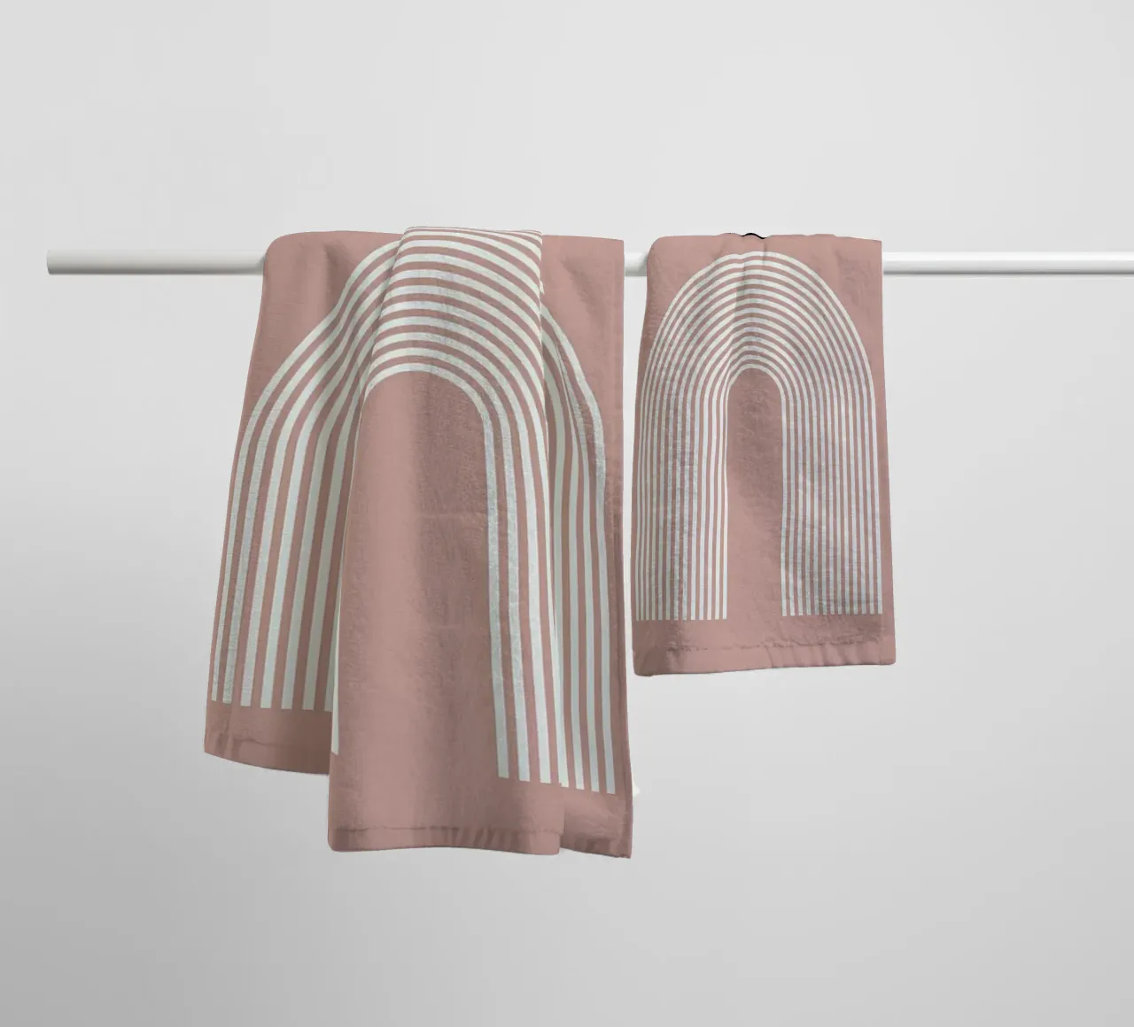 Circles and lines towel by Anna Müller
