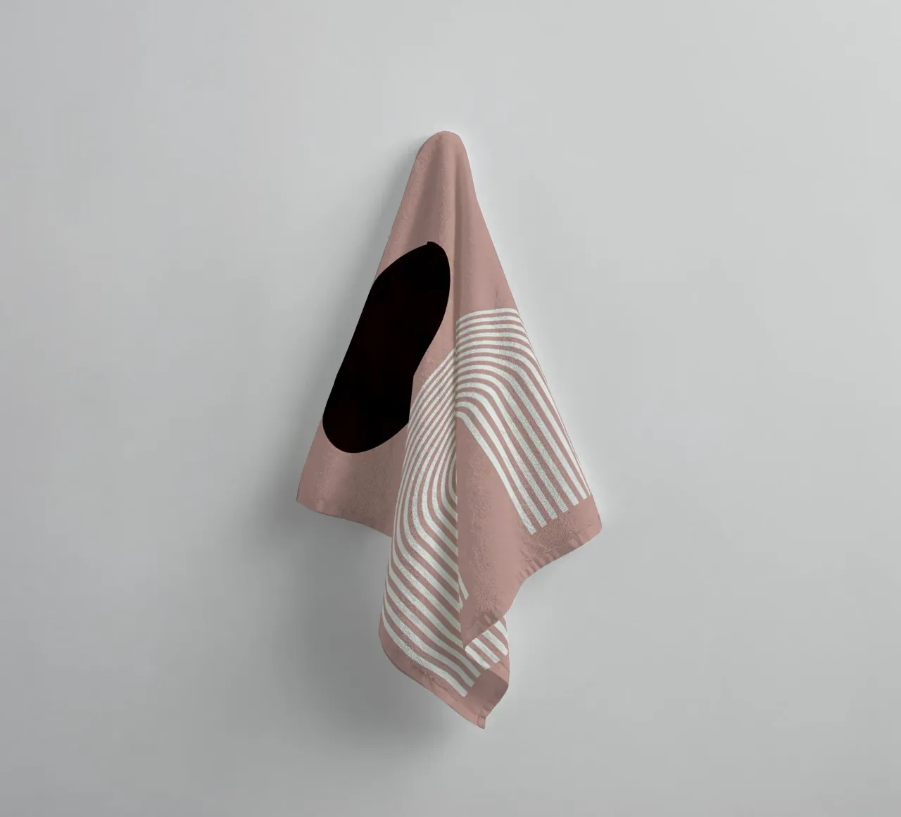 Circles and lines towel by Anna Müller