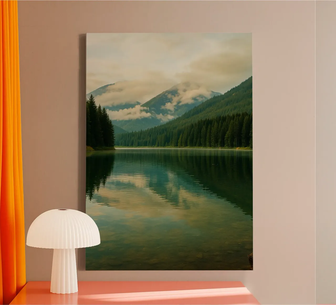 natuurpanorama met uitzicht op meer canvas met Baklijst van chinerei
