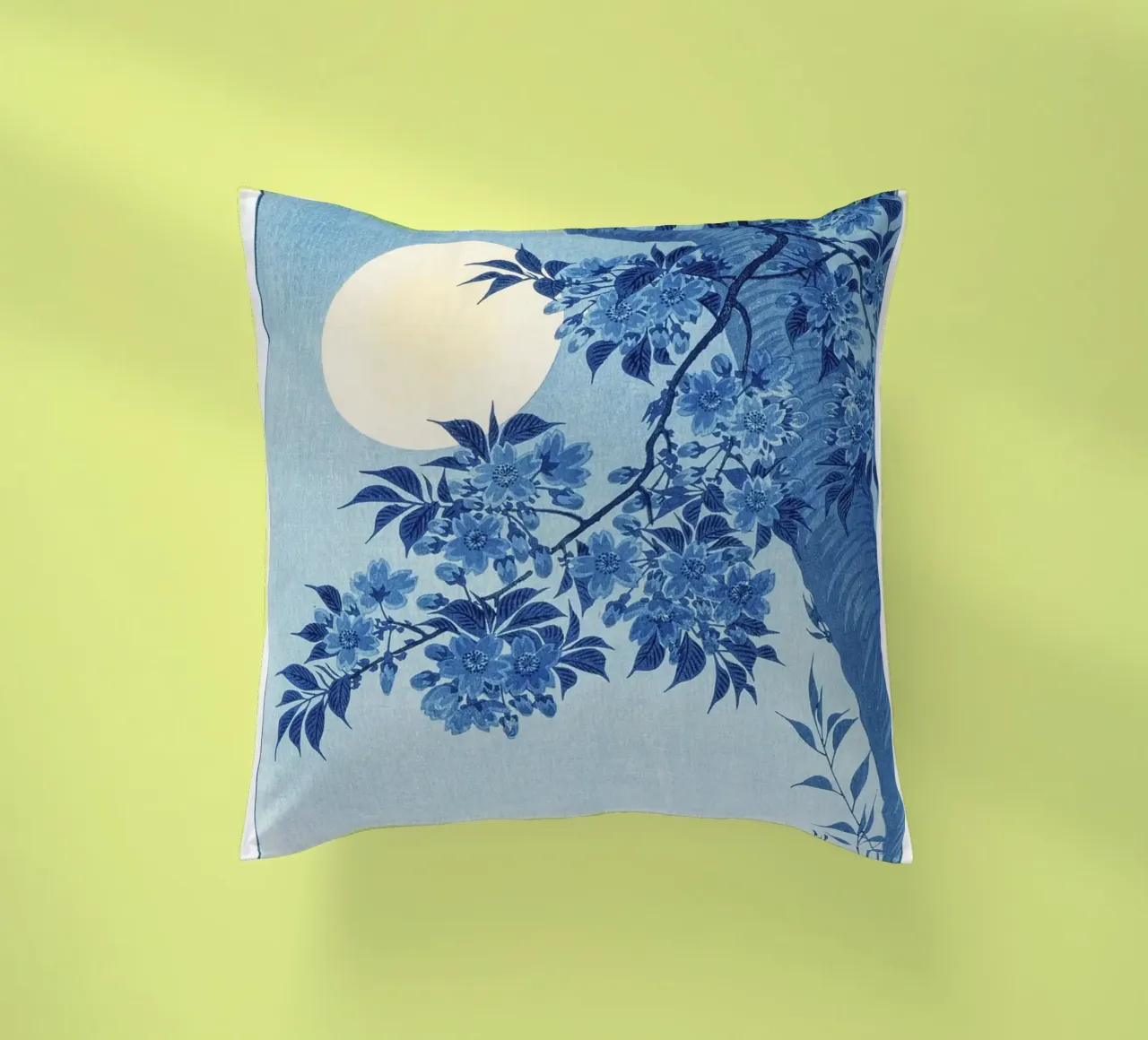 Ciliegio in fiore in una notte di luna (1932 circa) - Ohara Koso cuscino da Jolie Prints
