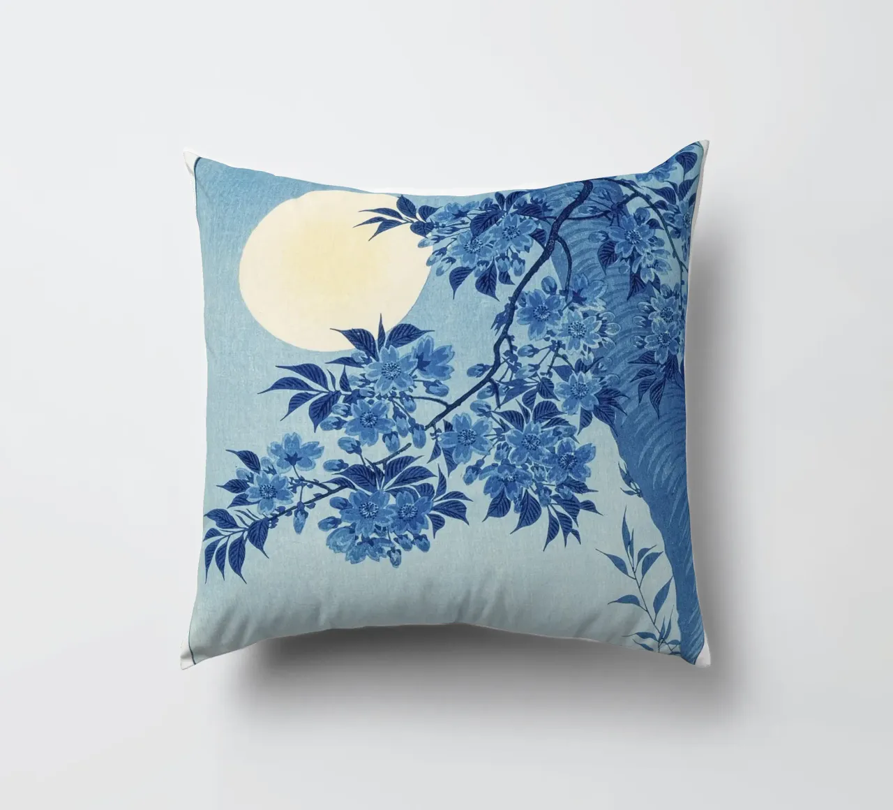 Ciliegio in fiore in una notte di luna (1932 circa) - Ohara Koso cuscino da Jolie Prints