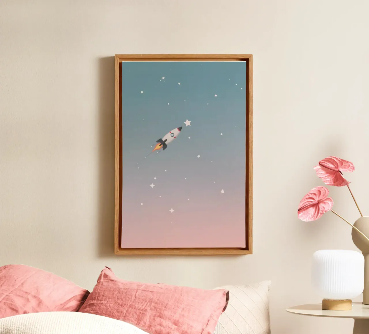 Nave razzo a cartoni animati in cerca di stelle in un cielo stellato a gradiente tela con Cornice a cassetta da DesignDoodle