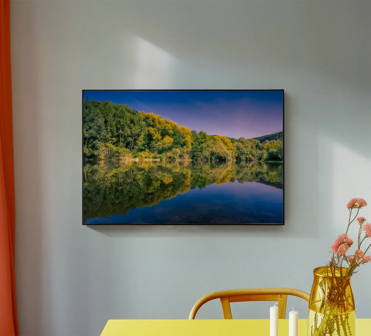 Riflesso di alberi in un piccolo stagno plexiglass da Marcus Beckert | Fotografie