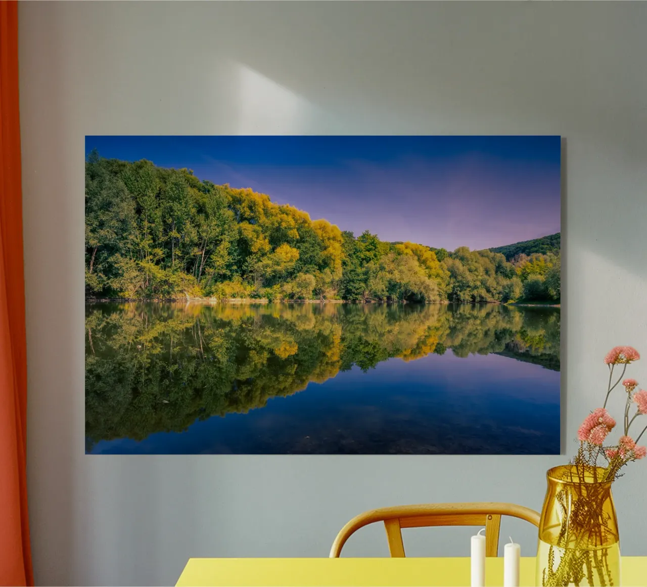 Riflesso di alberi in un piccolo stagno plexiglass da Marcus Beckert | Fotografie