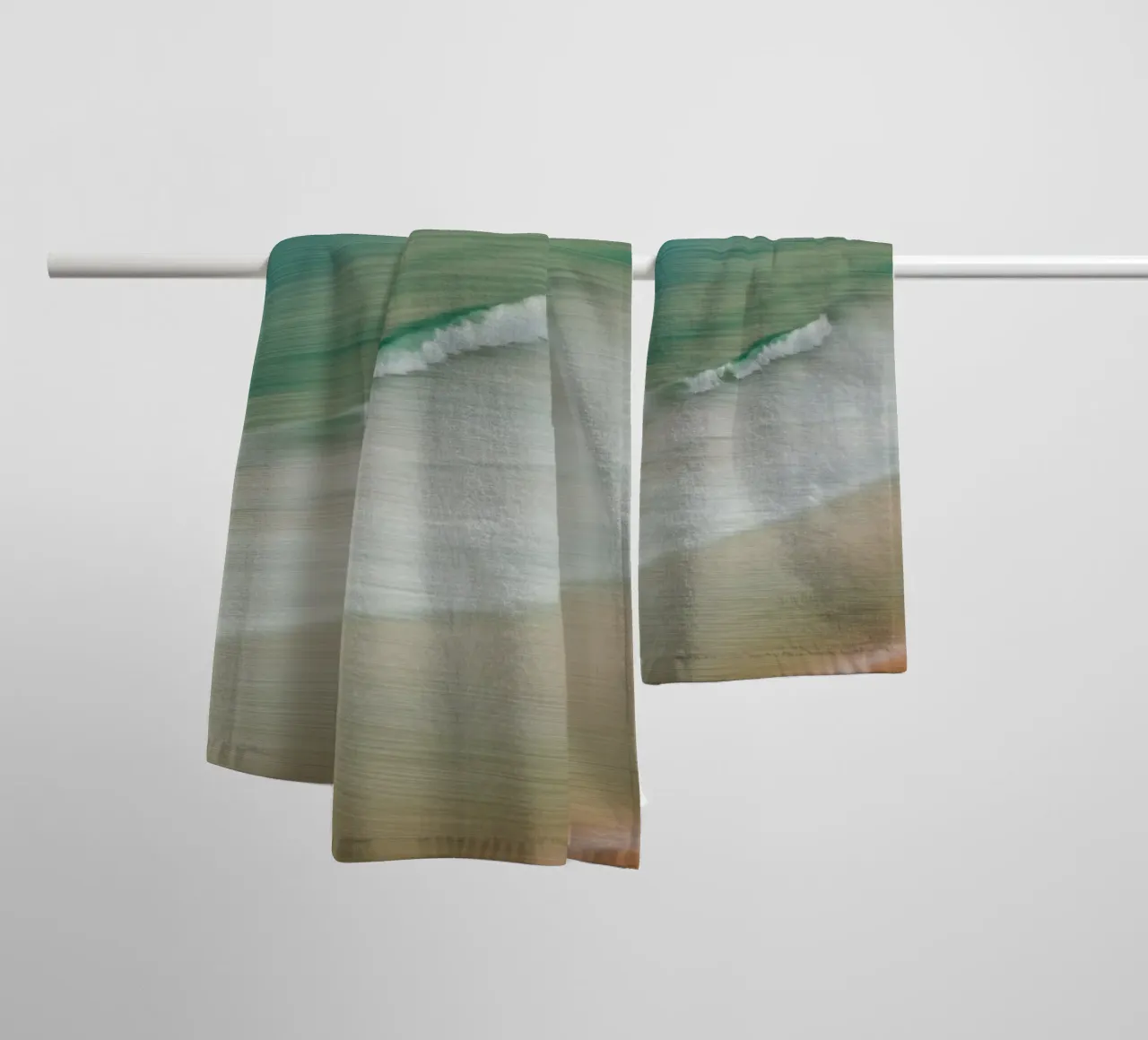 Ocean in Motion asciugamano da bagno da Thilo Grøsch