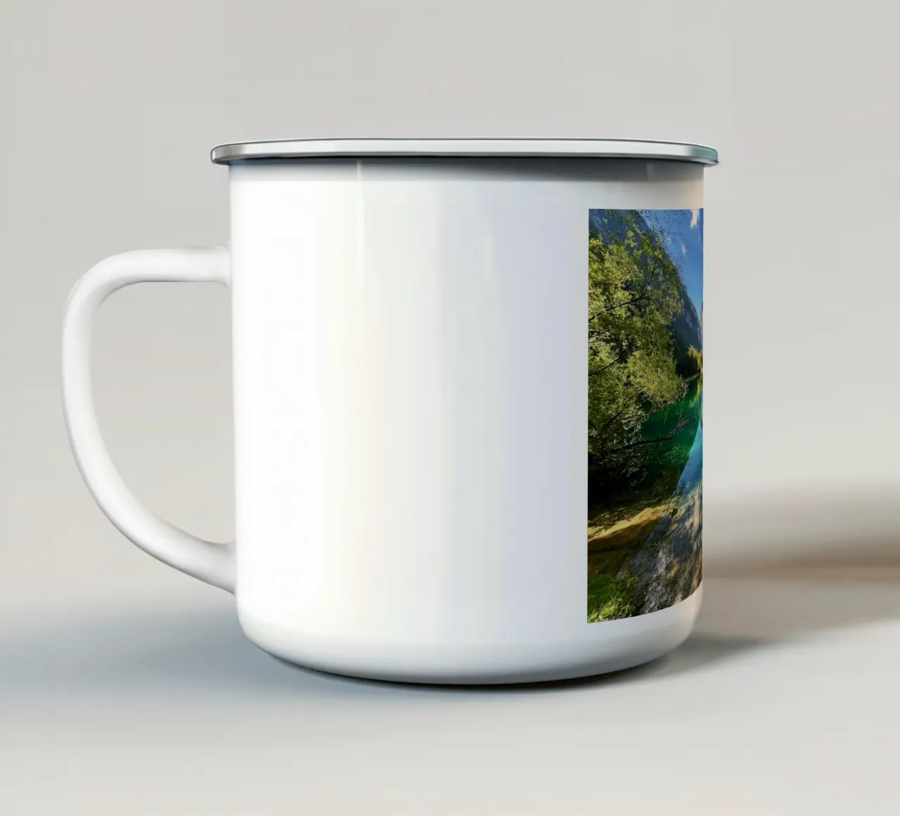 Walk more and worry less. ( Bluntautal Austria ) tazza in smalto da Happy 😃 Art 🎨 by Christine Schnoell